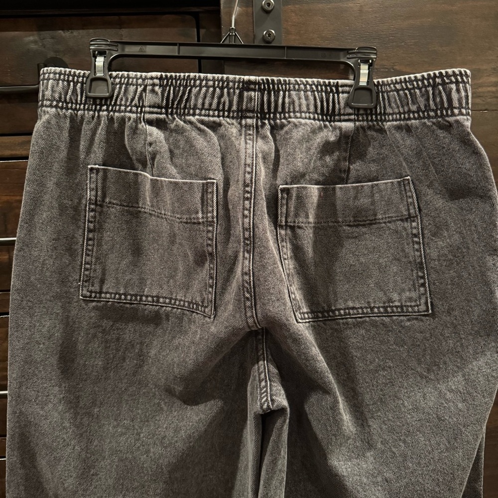 GAP Women's Faded Black Jeans - Picture 5 of 5